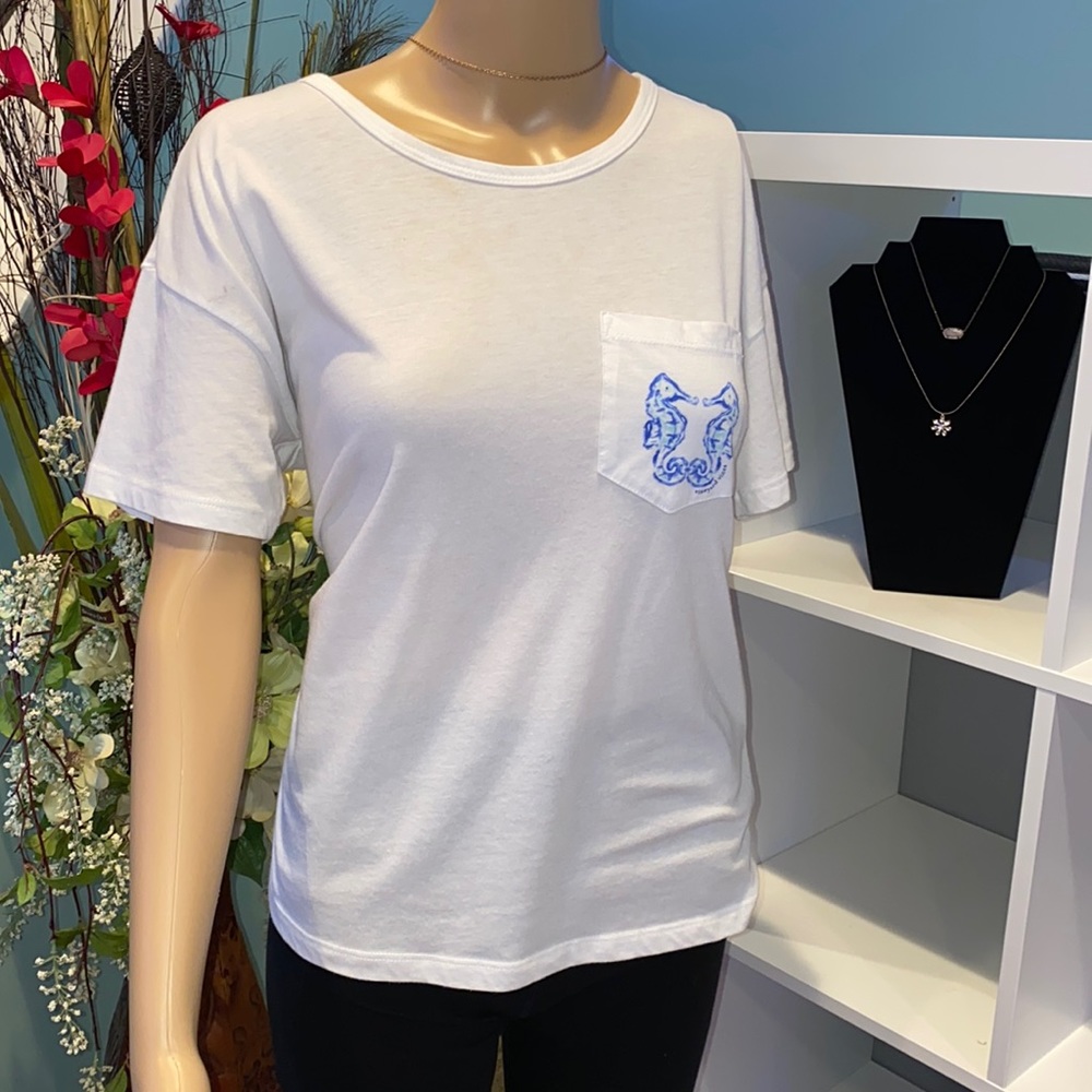 Vineyard Vibes Painted Seahorse Tee